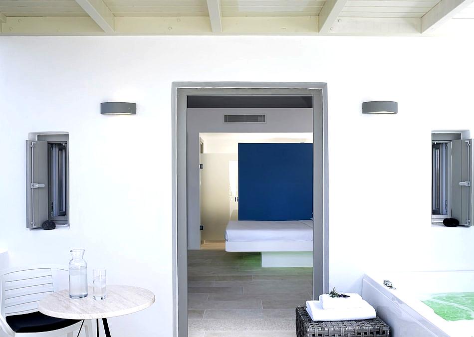 Aurora Luxury Suites